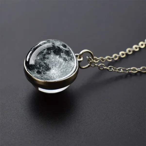 "LUNA"